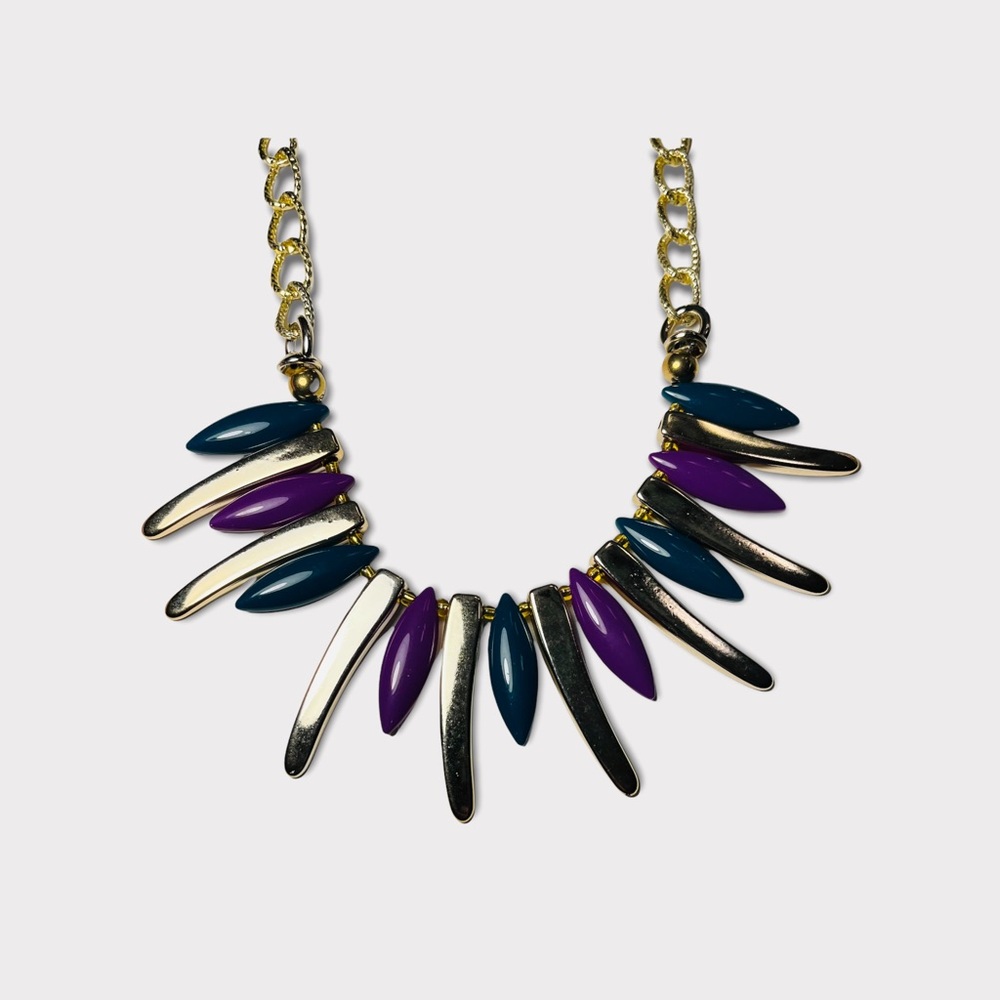 NWT Fashion Necklace